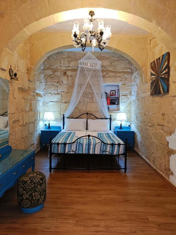 Fusion Homestay Accommodation Mosta Eksteriør billede